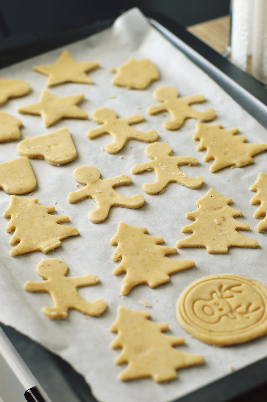 Frugal Mom Guide: How to Save on Holiday Baking Ingredients